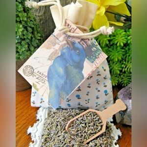 New Prim Rustic Cream w/ Blue Floral Sachet Bag, Tag & 1/2 Cup Natural Lavender
